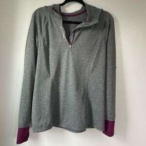 Reebok gray and purple hooded sweatshirt half zip size XL